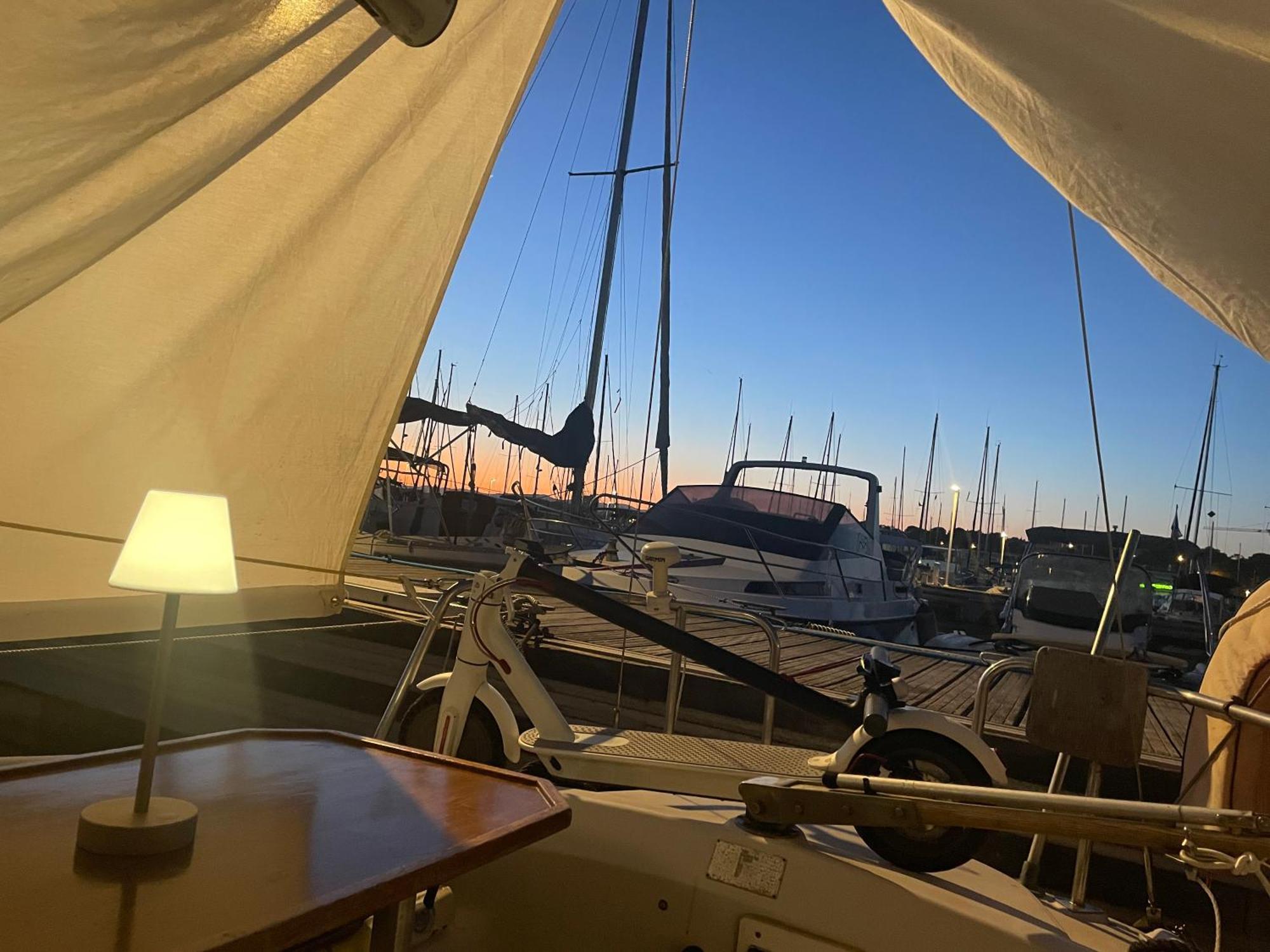 Yacht Studio Galarne Saint-Raphaël Eksteriør billede